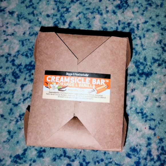 Biggs & Featherbelle Creamsicle Soap bars (multiple bars new in packaging) - Picture 2 of 5